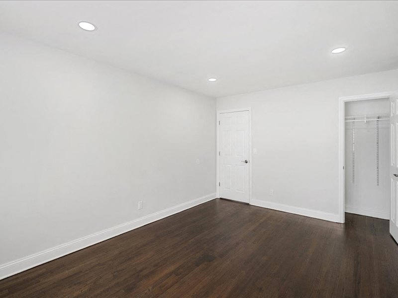 Gallery Photo 13